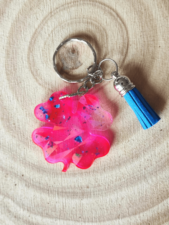 Porte-clés trèfle holographique 